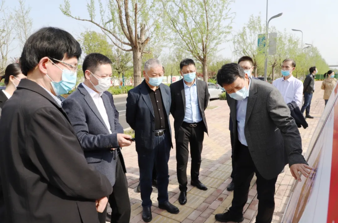 西北妇女儿童医院党委书记郑宏志一行来能源金贸区考察调研